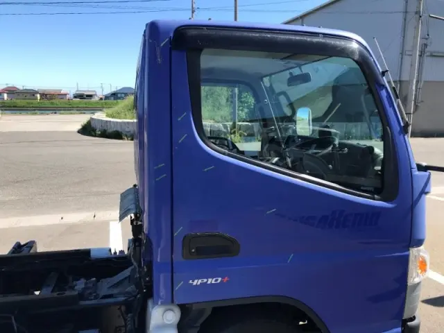 三菱 キャンター 2PG-FBA30(2WD)の写真28