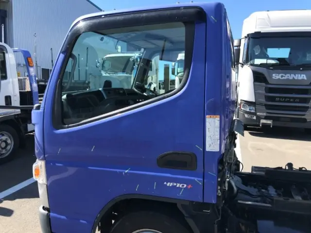 三菱 キャンター 2PG-FBA30(2WD)の写真29