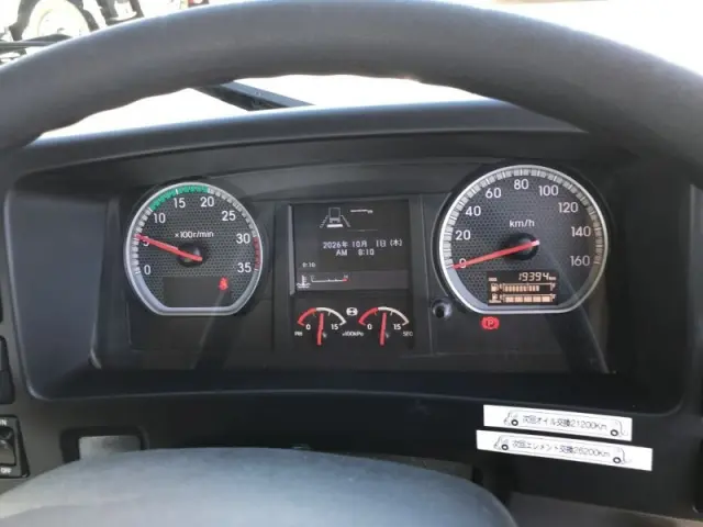 いすゞ フォワード 2RG-FRR90S1(2WD)の写真8