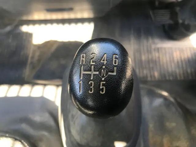 いすゞ エルフ 2RG-NKR88AN(2WD)の写真12