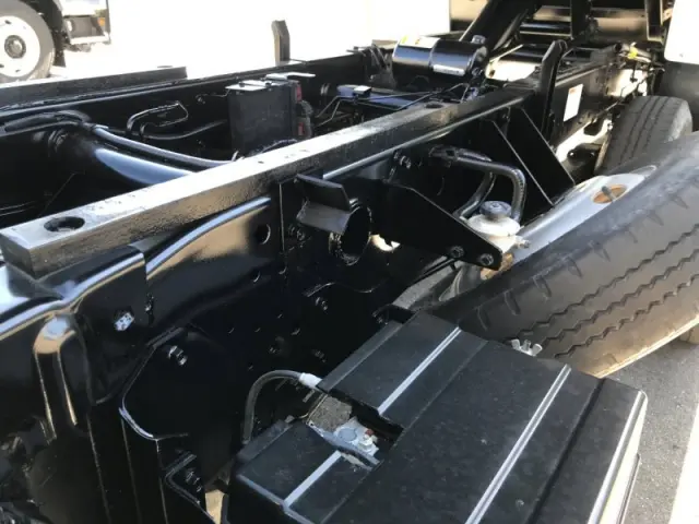 いすゞ エルフ 2RG-NKR88AN(2WD)の写真27