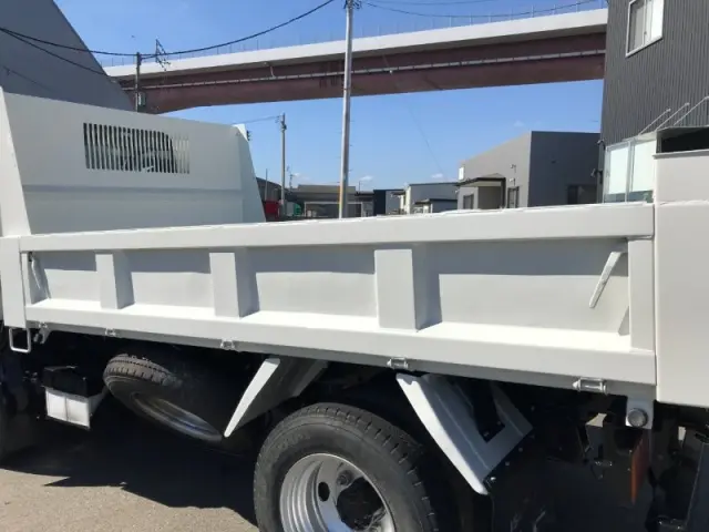いすゞ エルフ 2RG-NKR88AN(2WD)の写真34