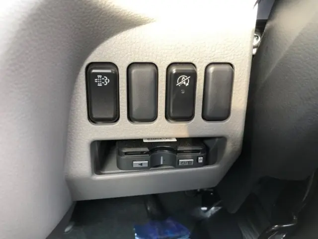 三菱 キャンター 2RG-FBAV0(2WD)の写真13