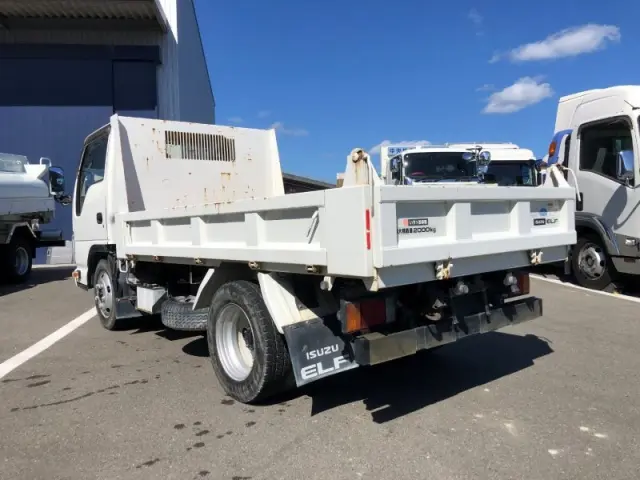 いすゞ エルフ TPG-NJR85AD(2WD)の写真3