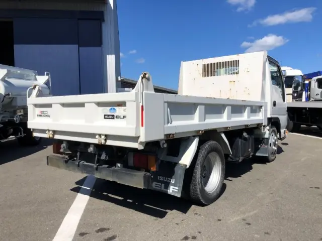 いすゞ エルフ TPG-NJR85AD(2WD)の写真4