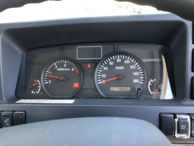 いすゞ エルフ TPG-NJR85AD(2WD)の写真9
