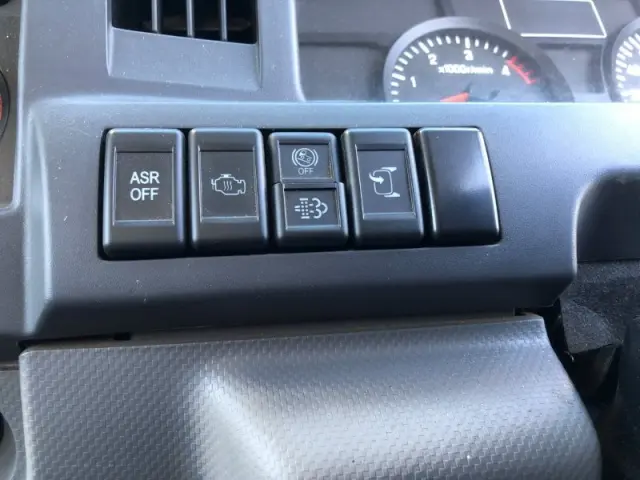 いすゞ エルフ TPG-NJR85AD(2WD)の写真12
