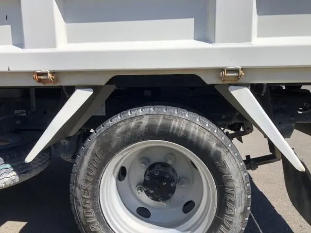いすゞ エルフ TPG-NJR85AD(2WD)の写真33