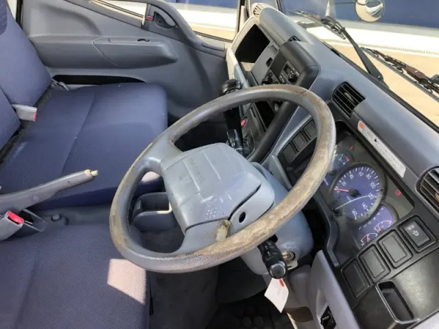 三菱 キャンターガッツ PDG-FB70B(2WD)の写真5