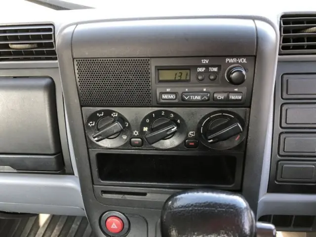 三菱 キャンターガッツ PDG-FB70B(2WD)の写真8
