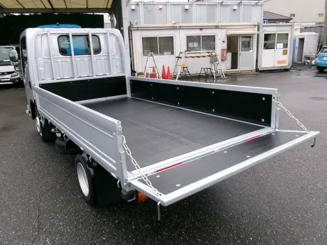 日産 アトラス 3DF-AHR87AF(2WD)の写真18
