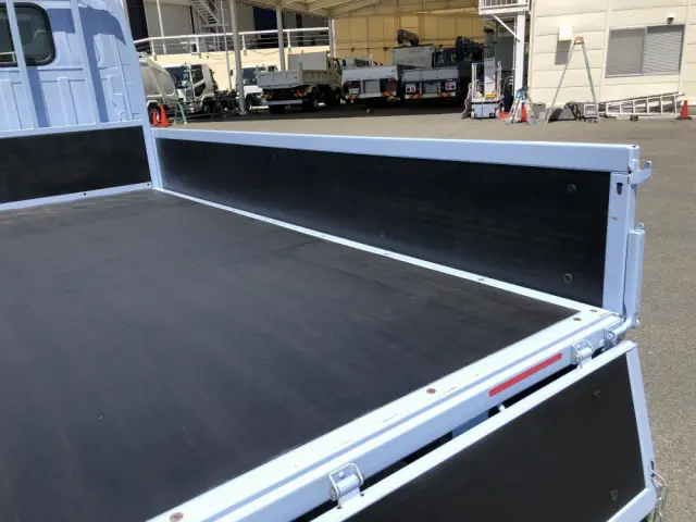 いすゞ エルフ 3DF-NHR87AF(2WD)の写真14