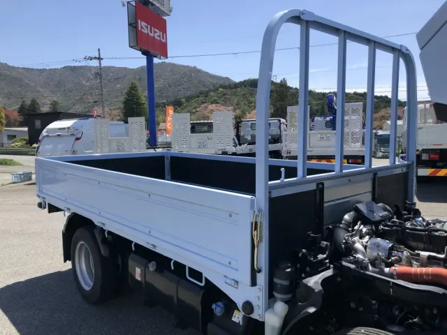 いすゞ エルフ 3DF-NHR87AF(2WD)の写真19