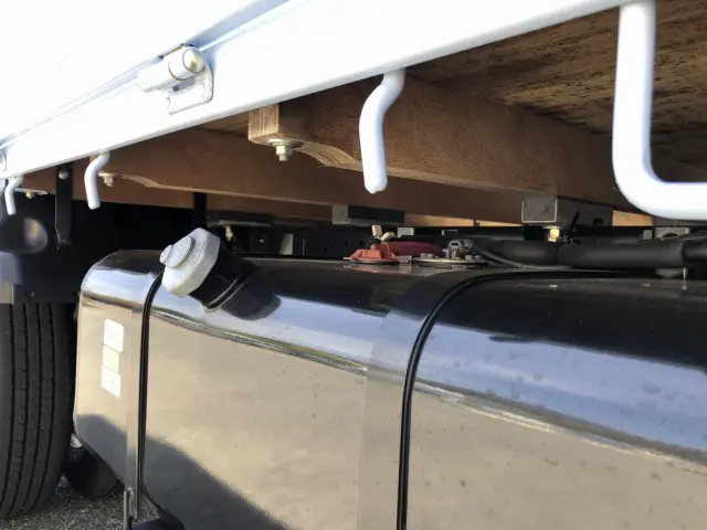 いすゞ エルフ 3DF-NHR87AF(2WD)の写真23