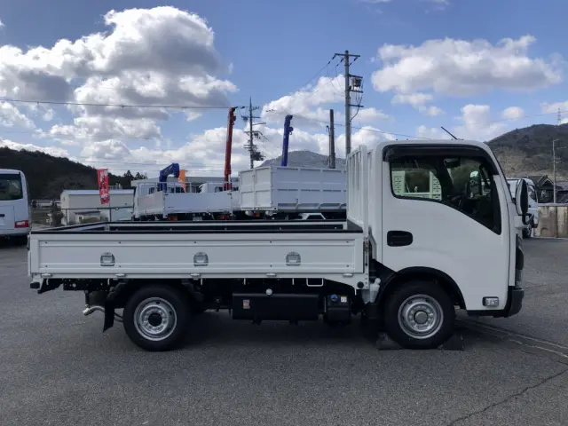 いすゞ エルフ 3DF-NHR87AF(2WD)の写真17