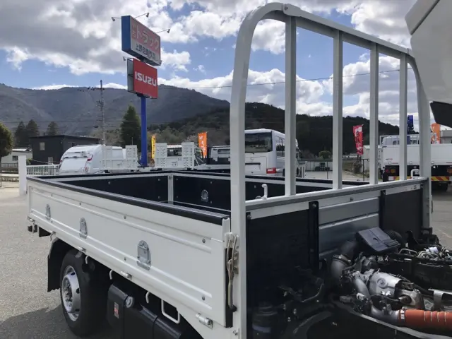 いすゞ エルフ 3DF-NHR87AF(2WD)の写真19