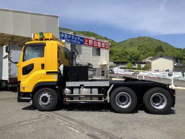 いすゞ ギガ QDG-EXZ52BJ(6x4)の写真8