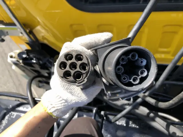 いすゞ ギガ QDG-EXZ52BJ(6x4)の写真21