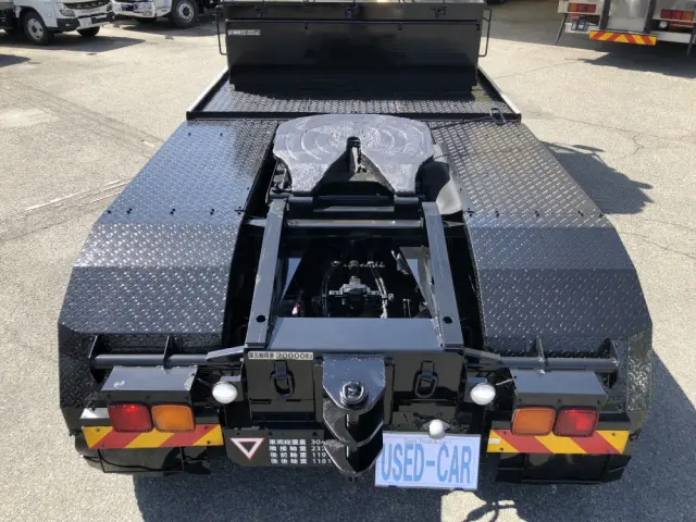 いすゞ ギガ QDG-EXZ52BJ(6x4)の写真23