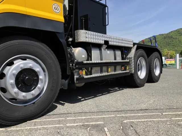 いすゞ ギガ QDG-EXZ52BJ(6x4)の写真26