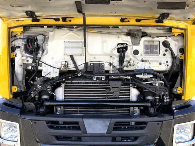 いすゞ ギガ QDG-EXZ52BJ(6x4)の写真29