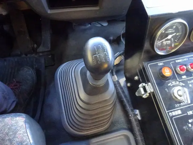 いすゞ フォワード PJ-FTR34F4改(2WD)の写真37