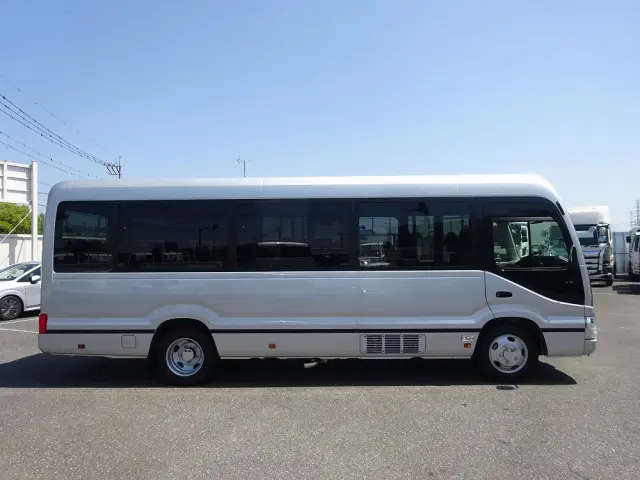 トヨタ コースター 2WG-GDB110(2WD)の写真7