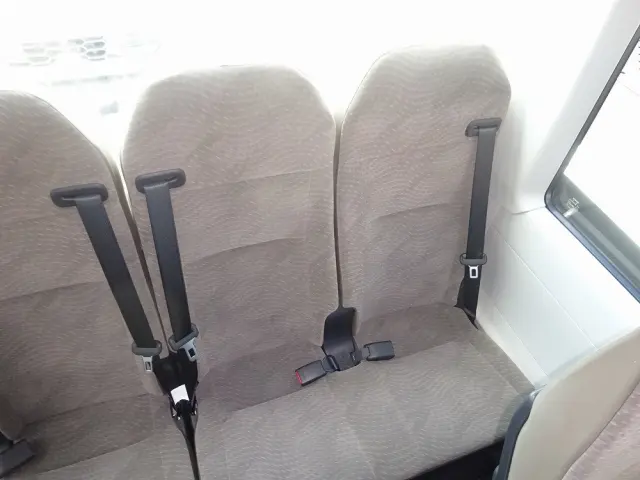 トヨタ コースター 2WG-GDB110(2WD)の写真17