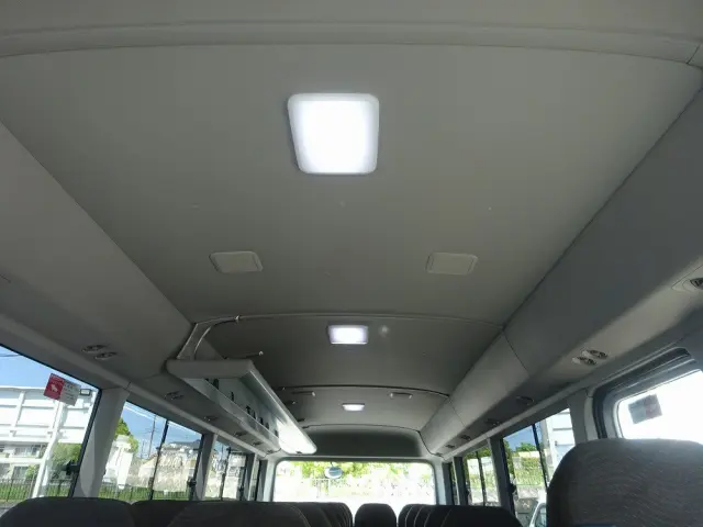 トヨタ コースター 2WG-GDB110(2WD)の写真18