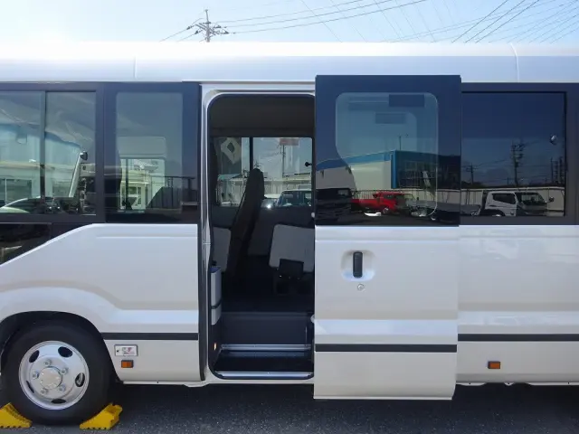 トヨタ コースター 2WG-GDB110(2WD)の写真23