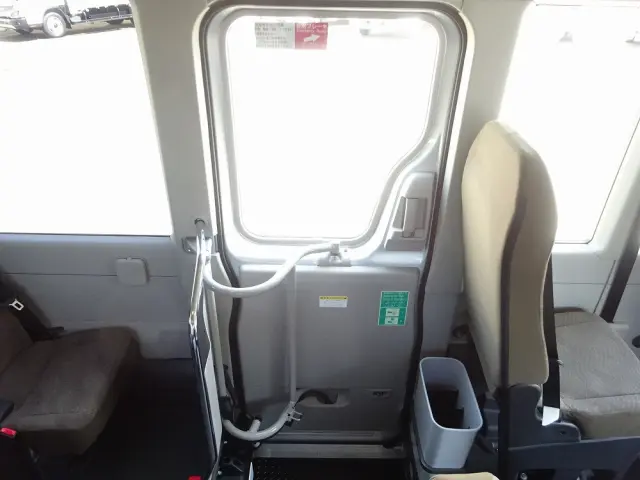 トヨタ コースター 2WG-GDB110(2WD)の写真24