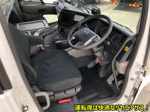 UD クオン 2RG-CG5FA(8x4)の写真4