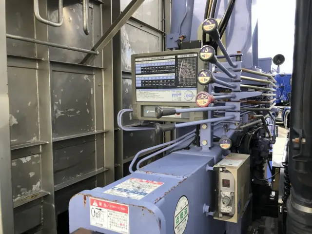 三菱 ファイター PJ-FQ62F(6x4)の写真19