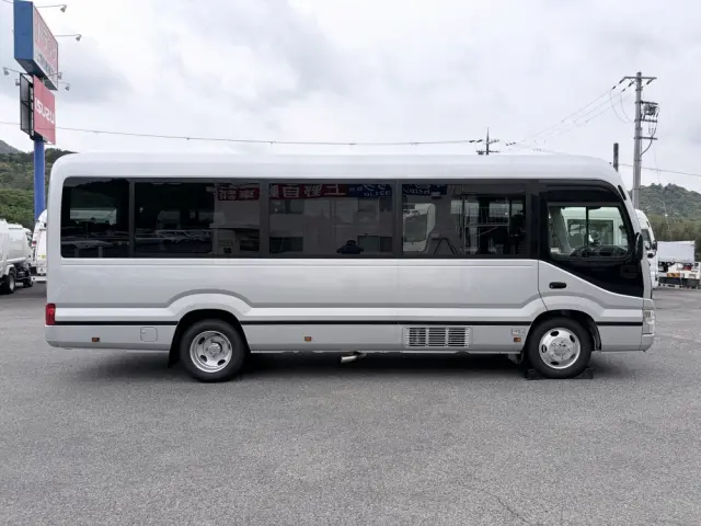 トヨタ コースター 2WG-GDB110(2WD)の写真13