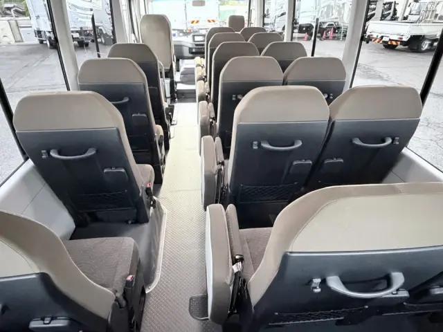 トヨタ コースター 2WG-GDB110(2WD)の写真20