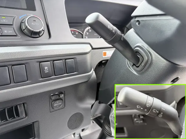 トヨタ コースター 2WG-GDB110(2WD)の写真38
