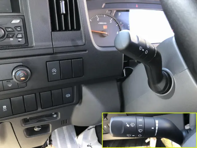 いすゞ エルフ 3DF-NHR87AF(2WD)の写真39