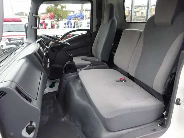 いすゞ エルフ TPG-NNS85AR(4WD)の写真31