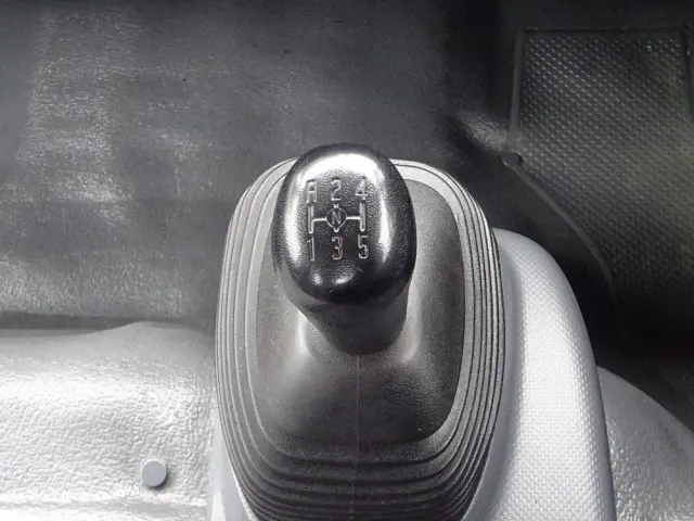 いすゞ エルフ TPG-NNS85AR(4WD)の写真33