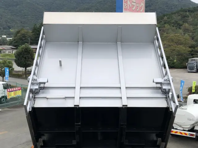 日野 プロフィア 2DG-FS1EGA(6x4)の写真24