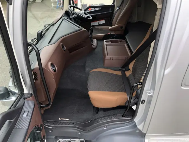 日野 プロフィア 2DG-FS1EGA(6x4)の写真34