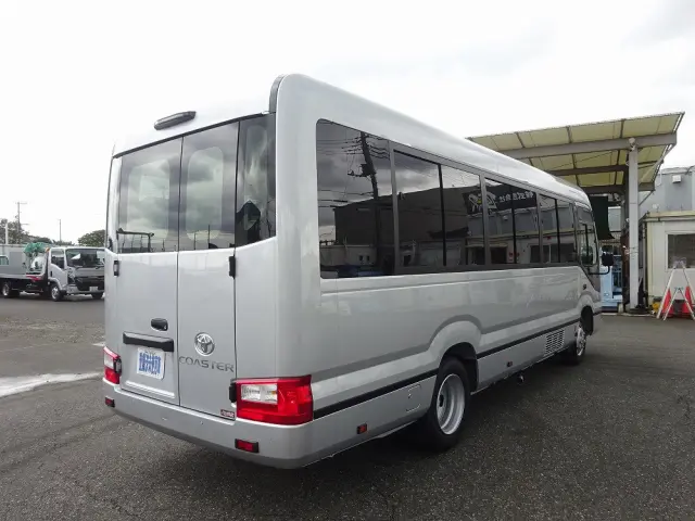 トヨタ コースター 2WG-GDB110(2WD)の写真2