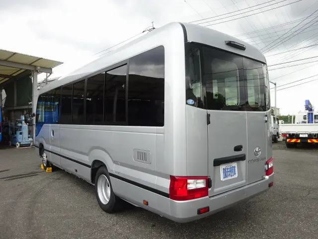 トヨタ コースター 2WG-GDB110(2WD)の写真6