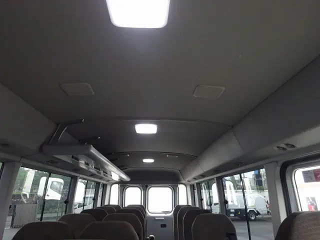 トヨタ コースター 2WG-GDB110(2WD)の写真18