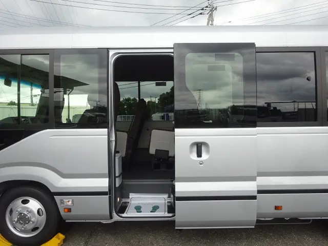 トヨタ コースター 2WG-GDB110(2WD)の写真21