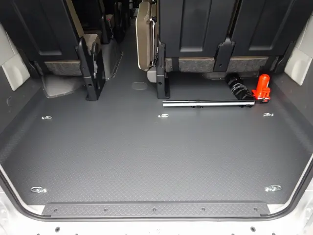 トヨタ コースター 2WG-GDB110(2WD)の写真24