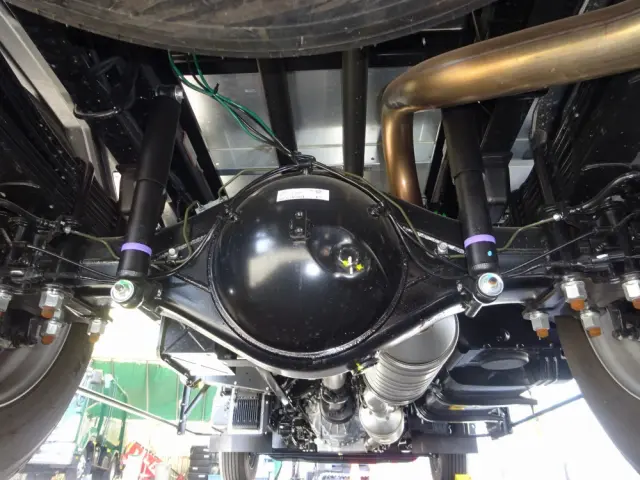 三菱 キャンター 2PG-FEB90(2WD)の写真9