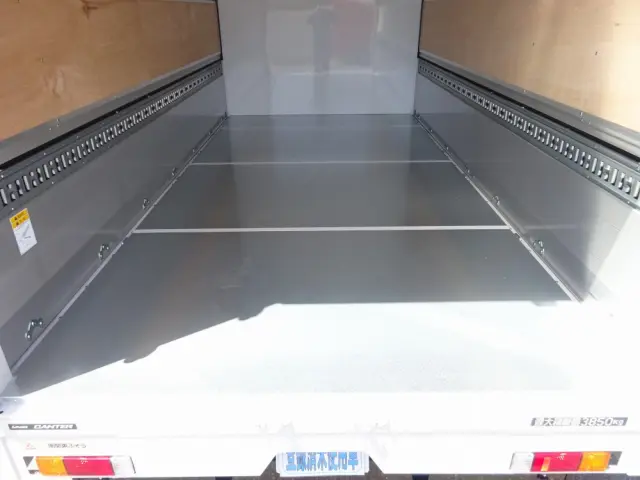 三菱 キャンター 2PG-FEB90(2WD)の写真11