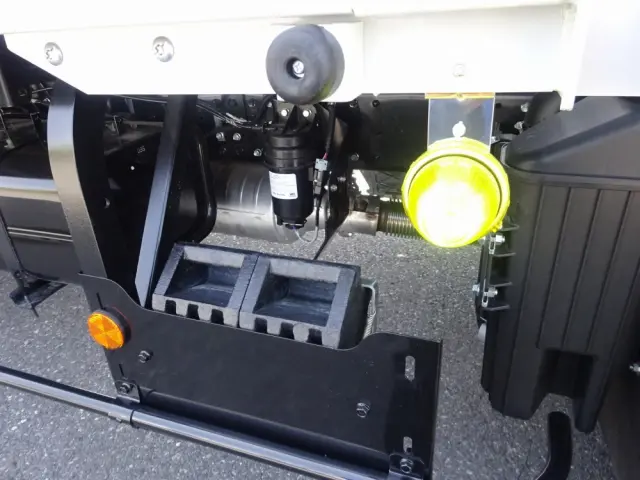 三菱 キャンター 2PG-FEB90(2WD)の写真47