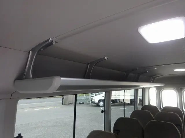 トヨタ コースター 2WG-GDB110(2WD)の写真18